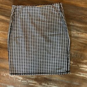 Houndstooth print Knee length skirt